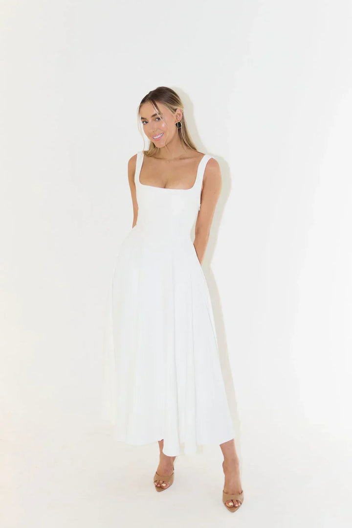 Stylish women's midi dress, square neck, elegant & flattering for parties, weddings, or summer outings.