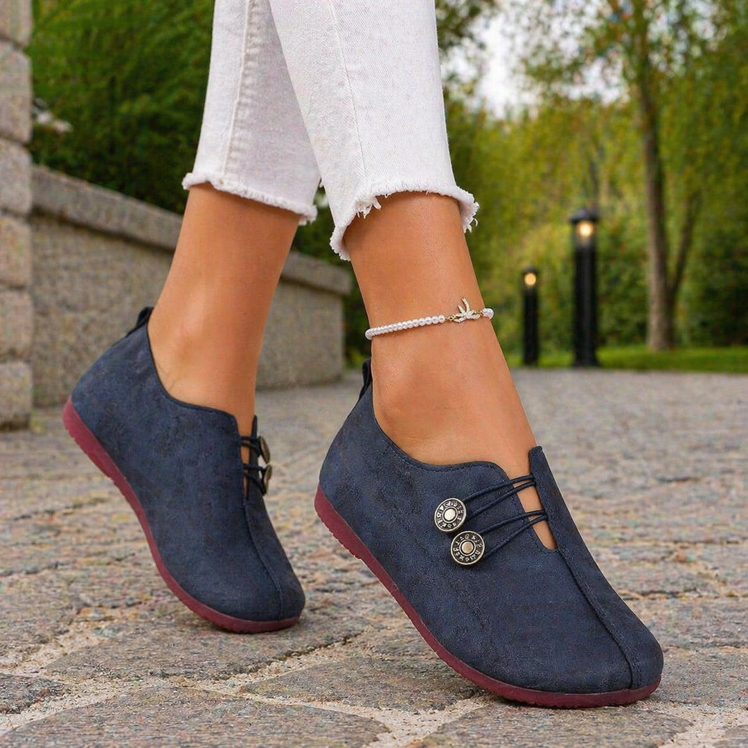 Flexible women's barefoot shoes with a slip-on design, perfect for comfortable, casual everyday wear.