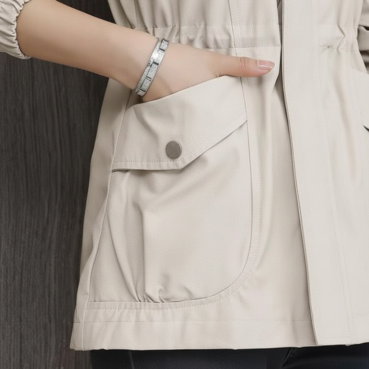 Effortless style with this women's Flora transitional jacket, ideal for spring & autumn, featuring a comfy stand collar.