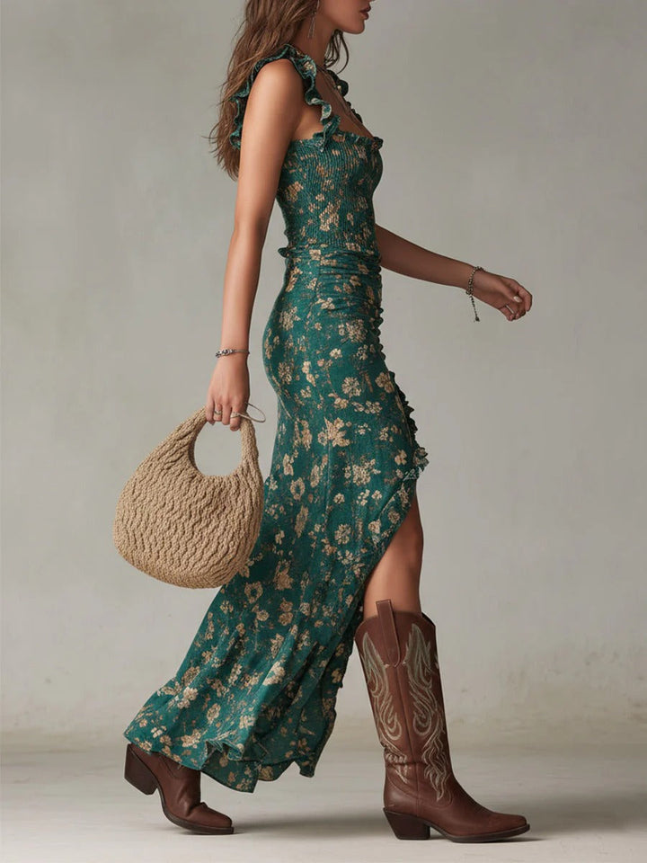 Elegant floral boho maxi dress for women, flowing fabric, ideal for beach parties or festivals.