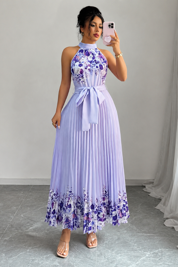 Casual day-to-night floral midi dress, pleated for a flattering fit.