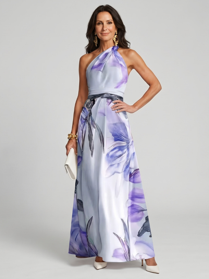 Sleeveless flowing maxi dress for women. Elegant comfort, perfect for warm weather and versatile styling.