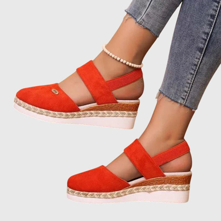 Women's Harriet walking sandals, ideal for daily wear & summer comfort, orthopedic design.