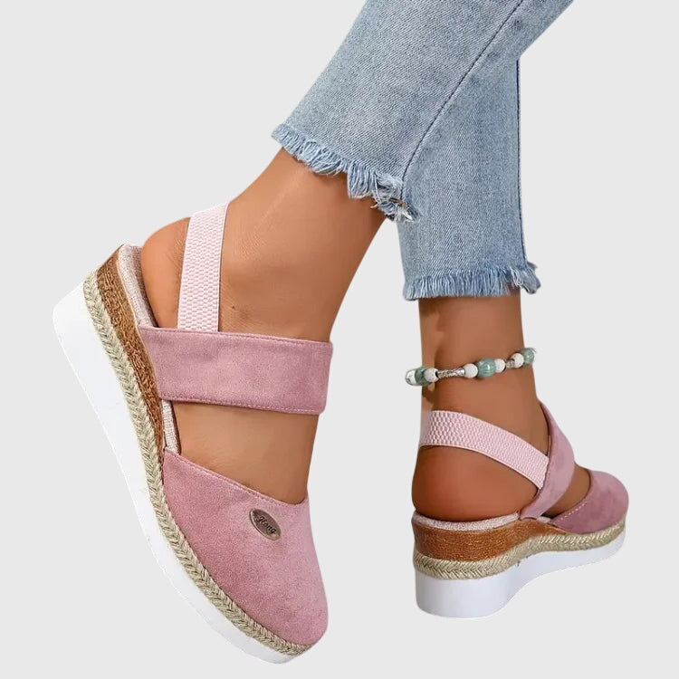 Breathable Harriet women's sandals, orthopedic design, cushioned comfort for summer daily wear.