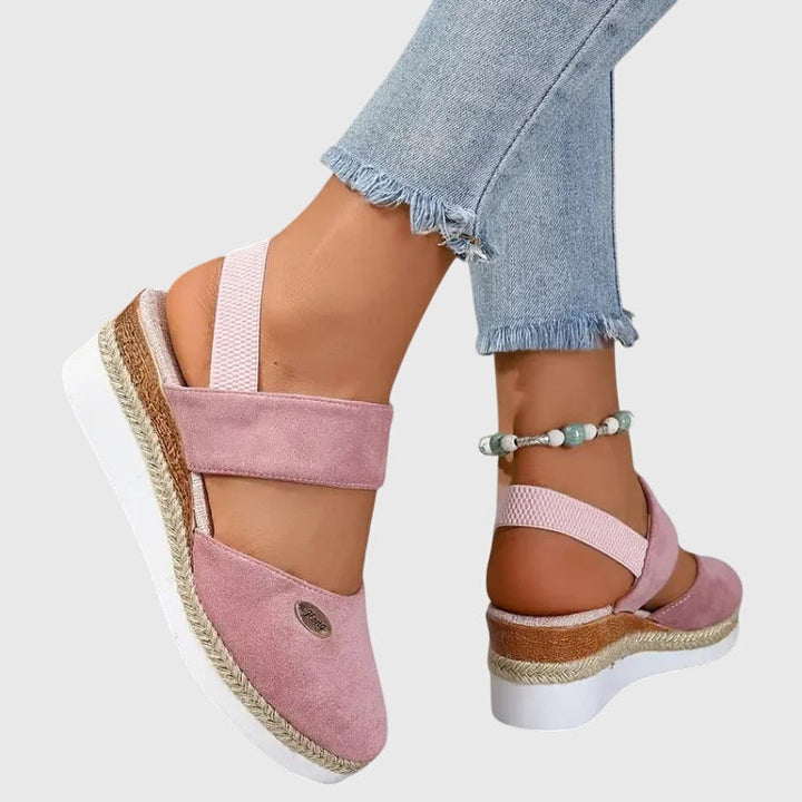 Breathable Harriet women's sandals, orthopedic design, cushioned comfort for summer daily wear.