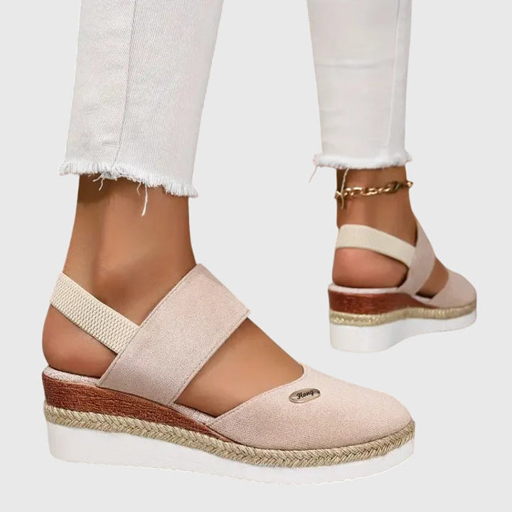 Women's Harriet orthopedic footwear, excellent arch support & cushioning for happy feet.