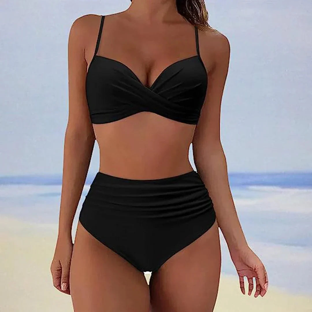 Comfortable high-rise bikini for women featuring adjustable straps. Essential two-piece swimwear for summer.