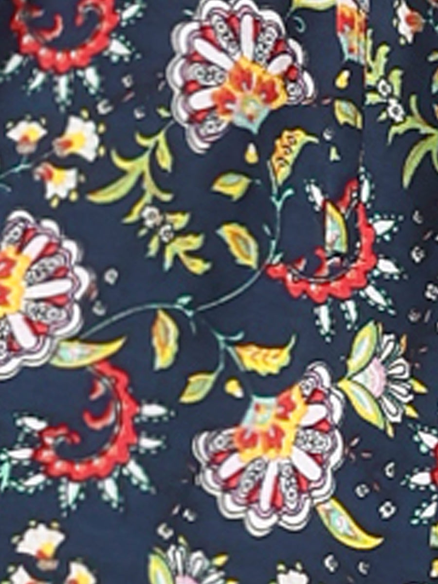 High waist women's printed maxi skirt, side slit adds a modern, flowing silhouette.