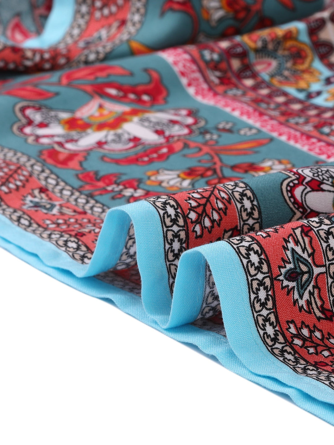 Printed women's maxi skirt, high waist & flowing side slit, ideal for warm weather.