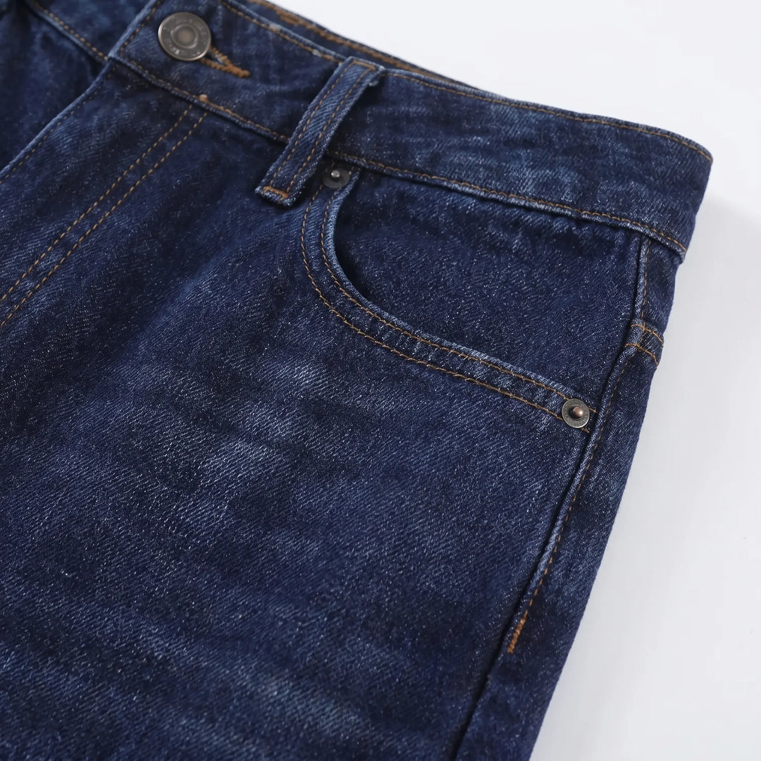 Comfortable high-waist barrel-leg jeans for women. Relaxed fit offers a modern denim alternative for casual comfort.