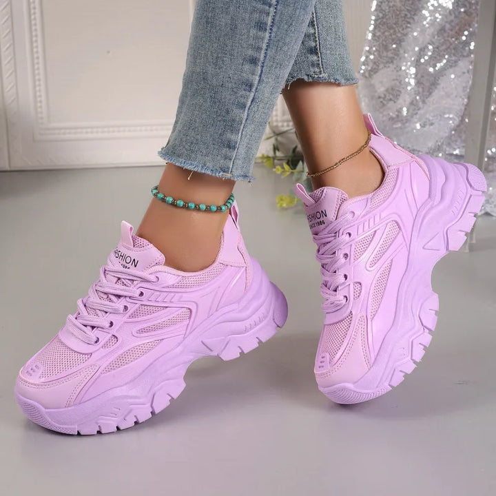 Women's lightweight everyday sneakers, breathable design offers ultimate comfort for active wear.