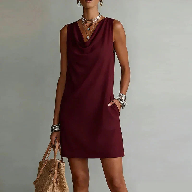 Easy-wear women's lightweight mini dress with a relaxed fit and practical pockets. Great for everyday summer style.