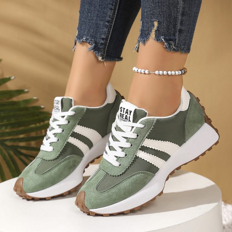 Women's comfort trainers with arch support, wide toe box & breathable fabric.