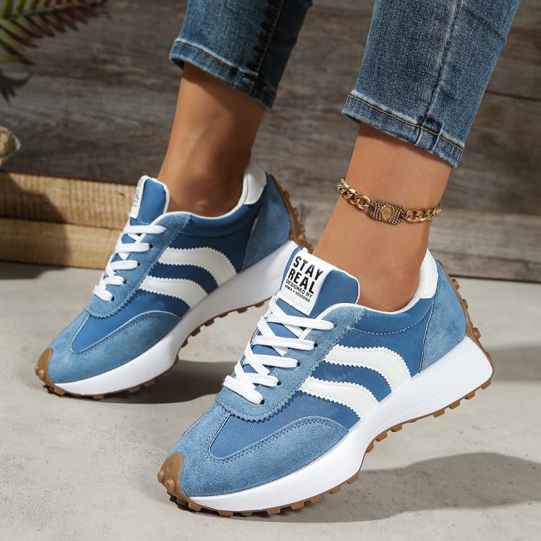 Supportive women's trainers with wide toe box & arch support for all-day comfort.