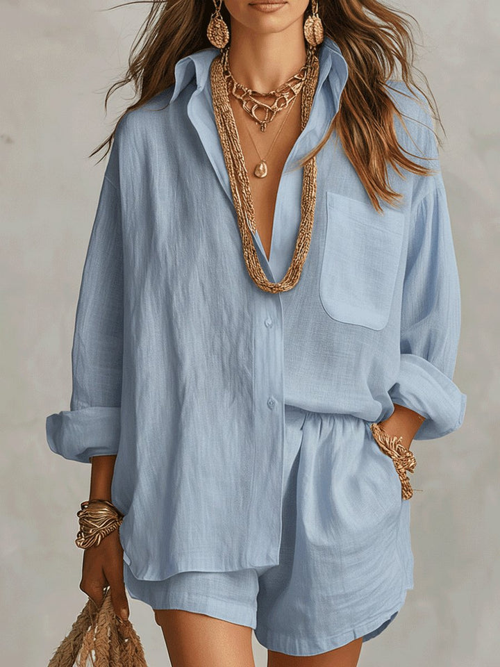Casual women's linen-look short set with long sleeves. Ideal two-piece lounge wear or vacation outfit.