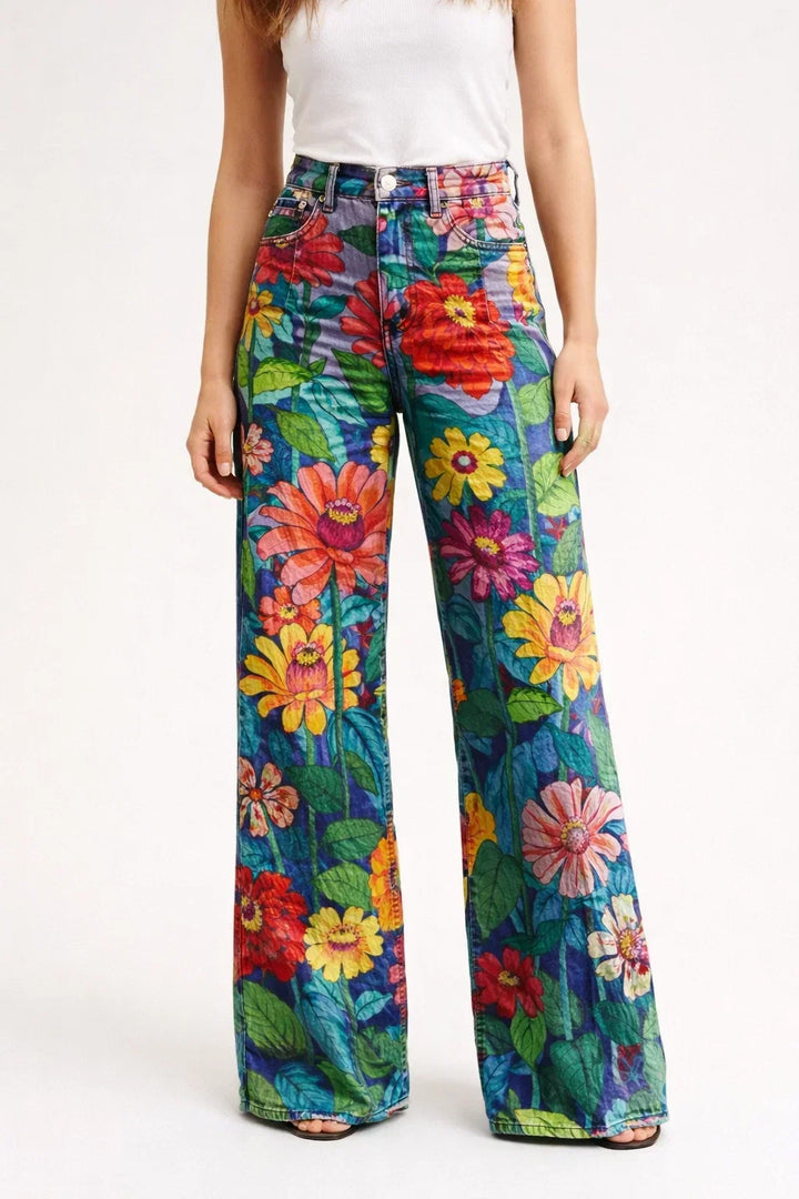 Women's Long Fit Baggy Jeans, relaxed wide leg for casual summer style.