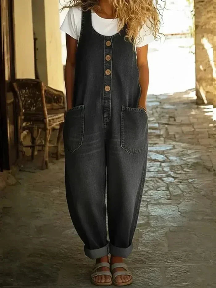 Effortless sleeveless jumpsuit for women, a stylish and versatile piece for casual comfort.