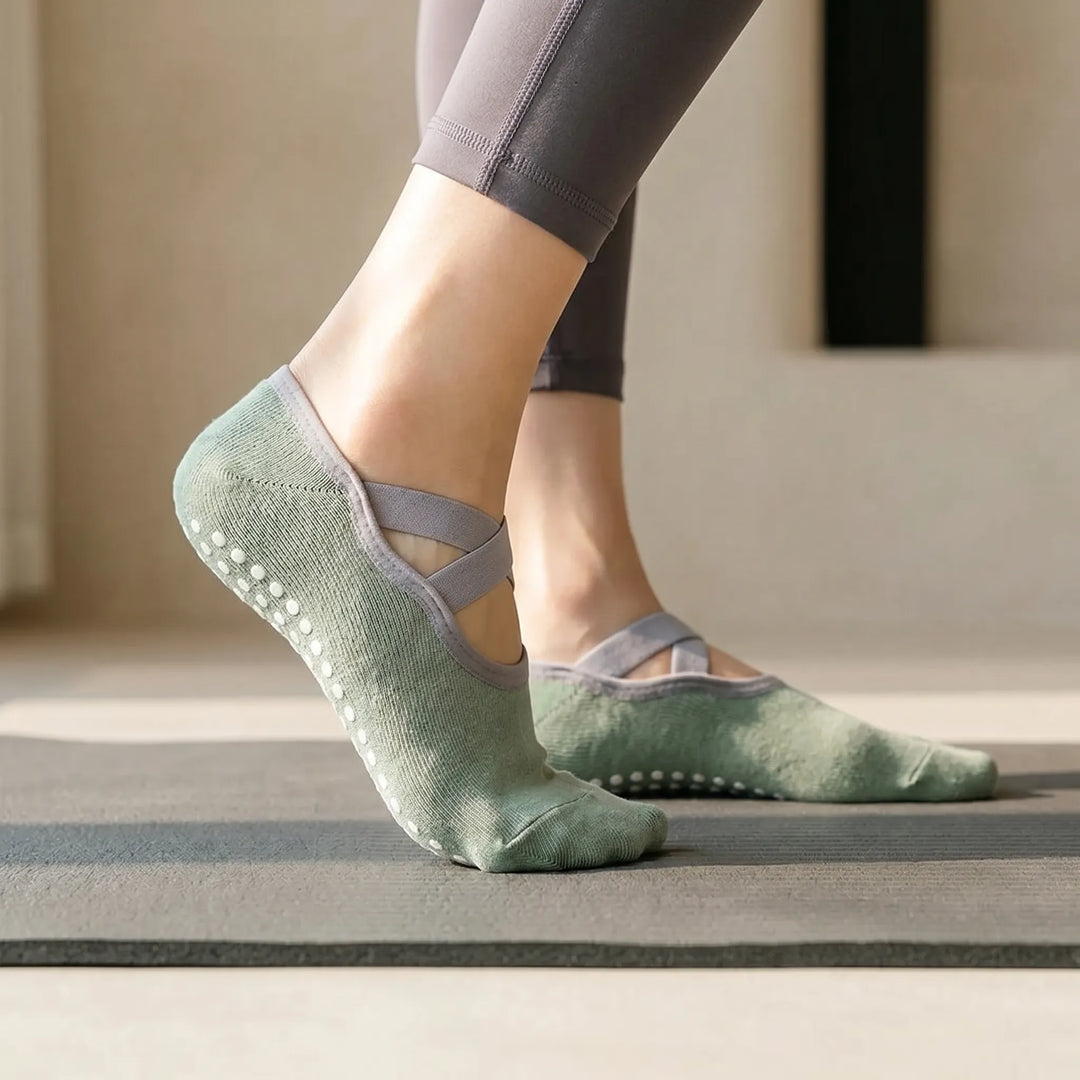 Women's non-slip ballet studio grip socks for yoga, pilates, and barre workouts. Secure fit activewear.