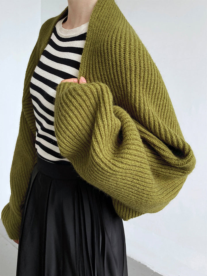 Chic women's open-front long sleeve cardigan, perfect for versatile layering and everyday casual comfort.