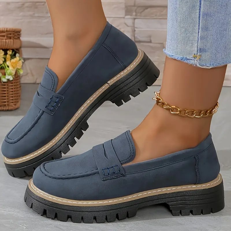 Women's walking loafers, orthopaedic comfort, and a wide toe box for pain-free strolls.