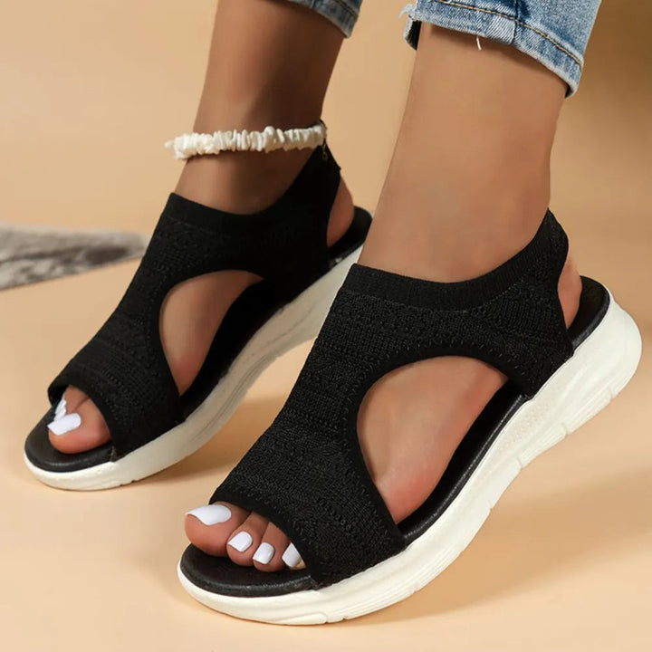 Travel-ready women's orthopedic sandals with arch support, cushioning, and a non-slip sole for summer adventures.