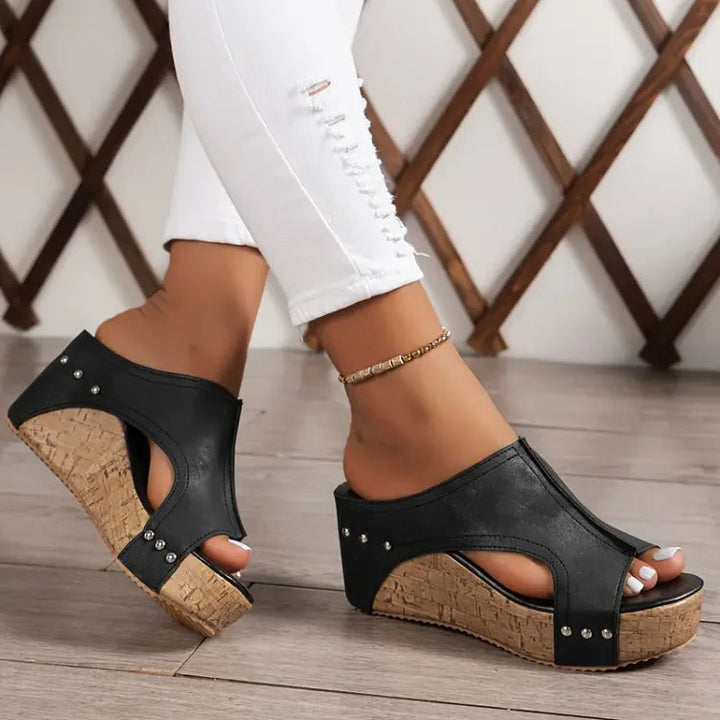 Cushioned women's sandals, black, offering arch support & foot pain relief for ultimate all-day comfort.