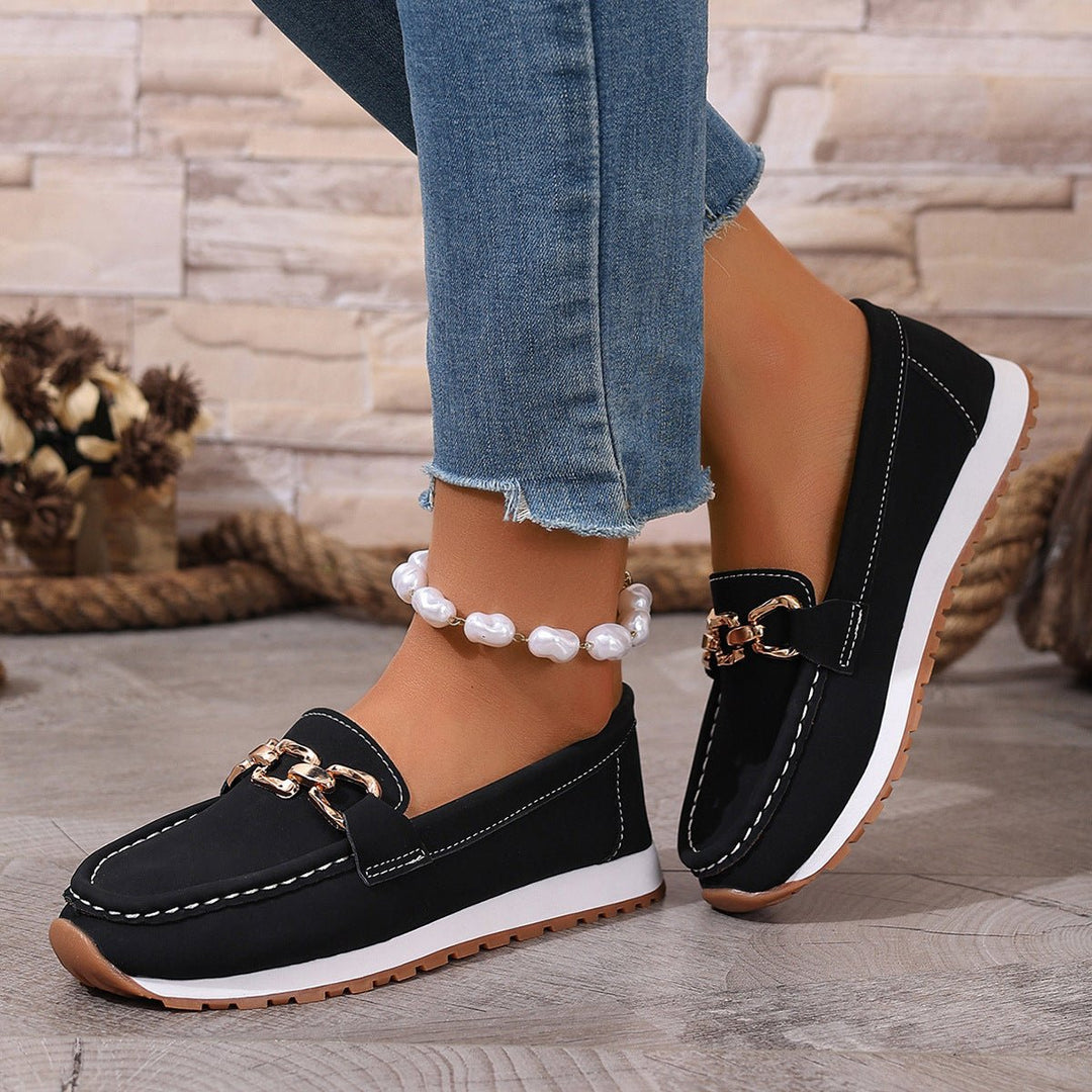 Versatile women's loafers, orthopedic design ensures arch support & all-day comfort for various activities.