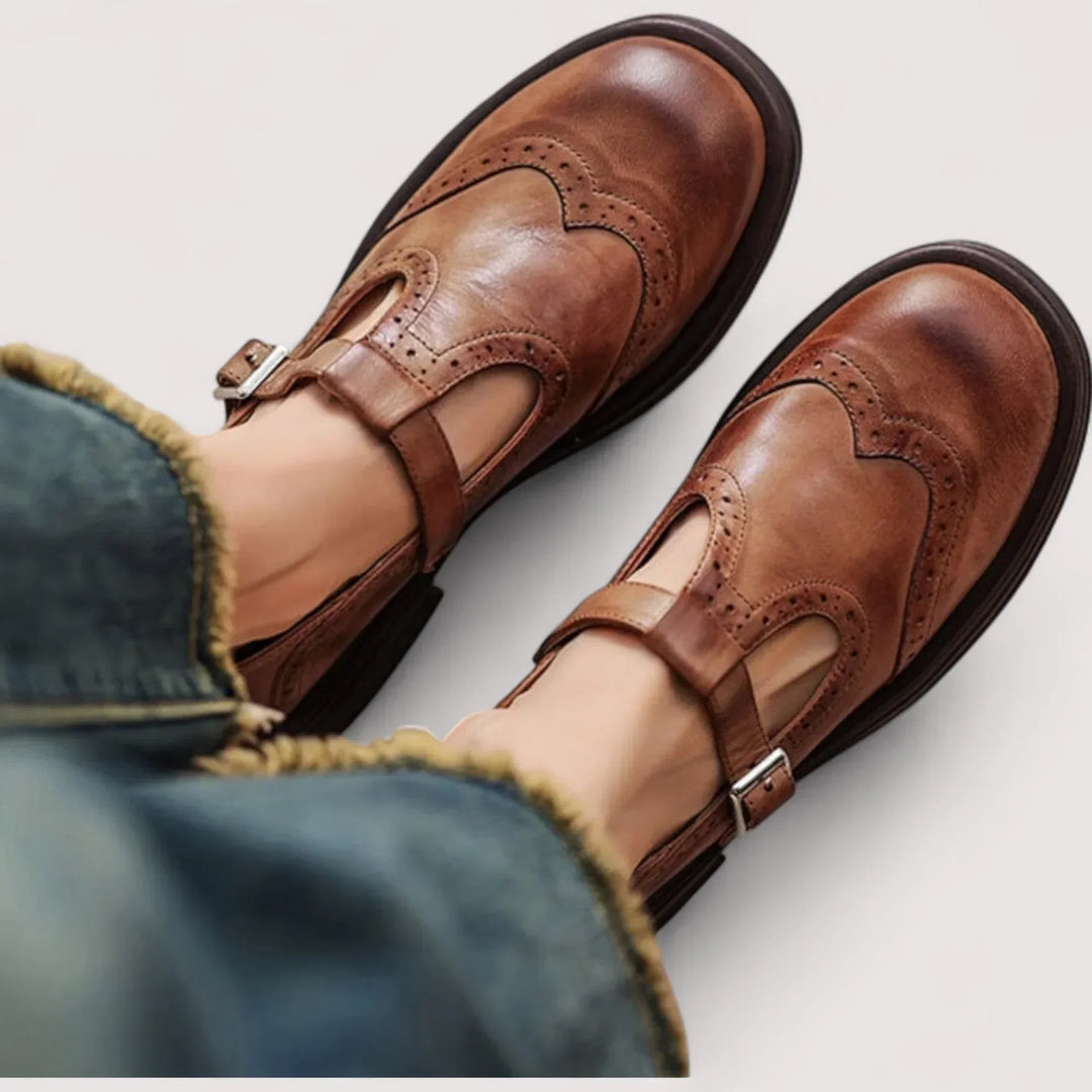 Women's orthopedic Mary Jane comfort shoes with arch support for everyday walking. Ideal casual flats.