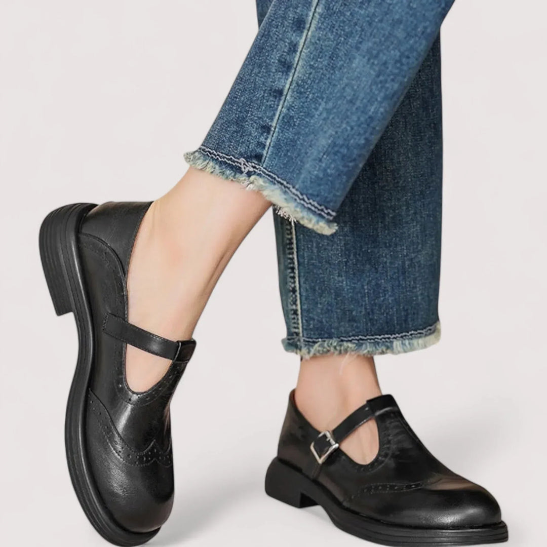 Comfortable women's Mary Jane walking shoes with excellent arch support, perfect for casual everyday wear.