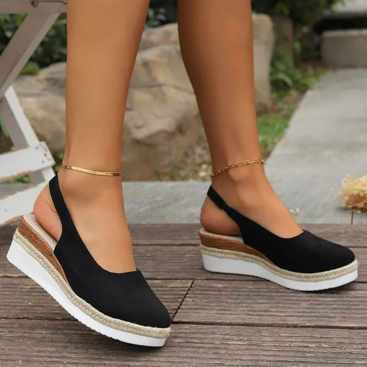 Stylish women's open-toe orthopedic platform sandals, perfect for casual summer walking and comfort.