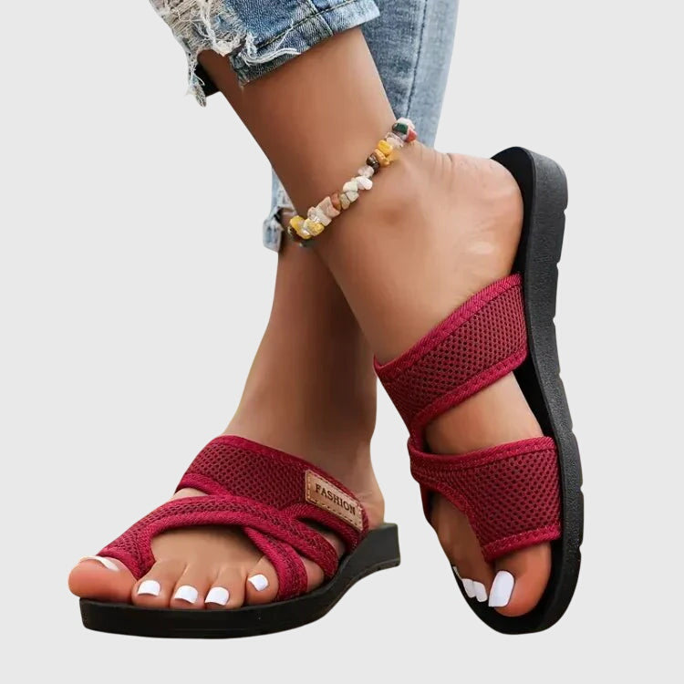 Summer women's orthopedic sandals, elastic straps, arch support, cushioned for comfortable walking.