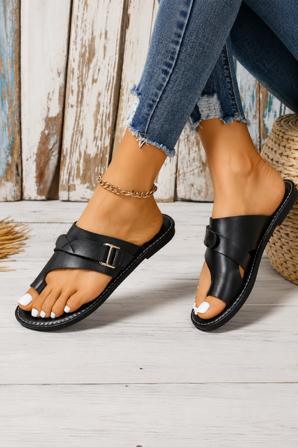 Supportive women's sandals with adjustable straps & contoured footbed for bunion relief & all-day comfort.