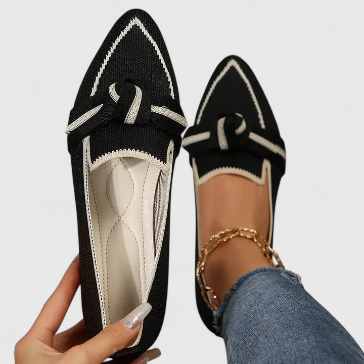 Casual women's slip-on loafers with orthopedic arch support, perfect for easy walking.