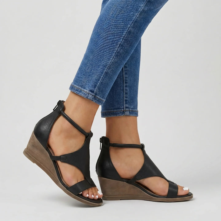 Elegant women's strappy orthopedic sandals offering excellent arch support for summer comfort.