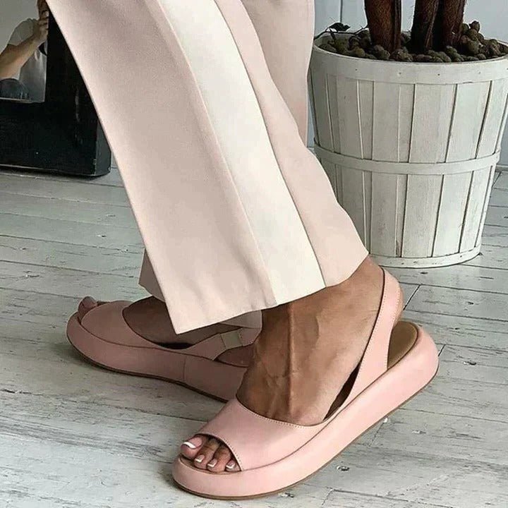 Casual women's orthopedic sandals, slingback design, offering comfortable foot support for summer.