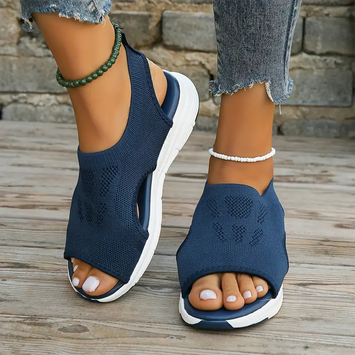 Everyday women's orthopedic sandals featuring strong arch support & adjustable fit.