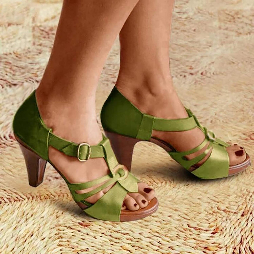 Premium women's orthopedic sandals with arch support, ideal for daily summer use.