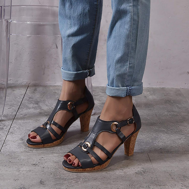 Orthopedic arch support women's sandals, comfortable & stylish for summer wear.