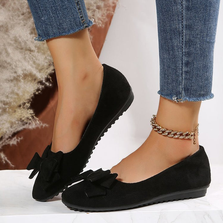 Women's comfort shoes: Wide fit orthopedic ballet flats, perfect for daily wear.