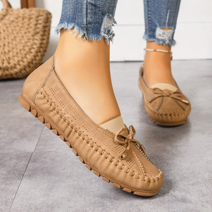 Stylish women's slip-on loafers, designed for orthopedic support and a wide fit.