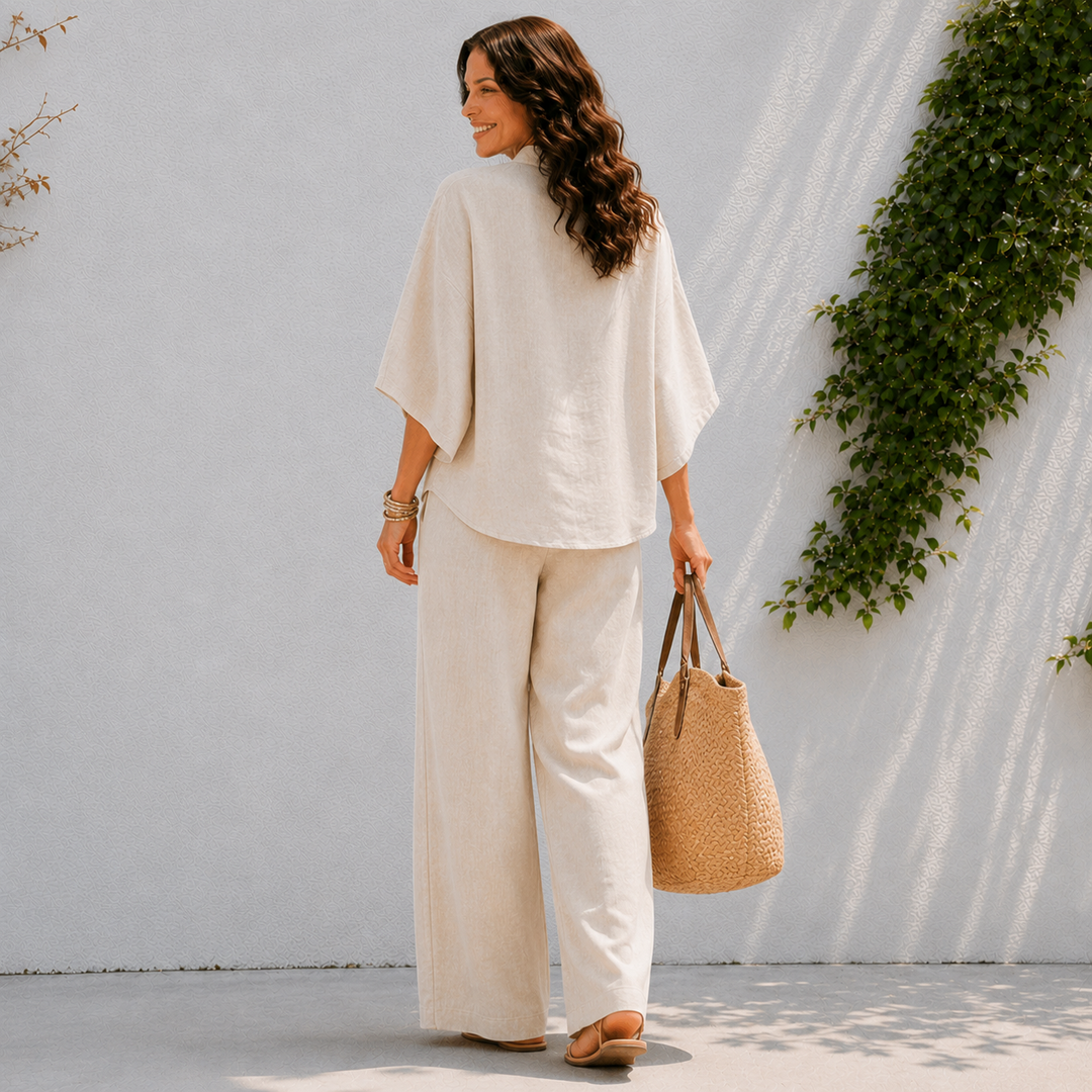 Stylish women's two-piece set: loose fit oversized blouse & wide-leg pants for casual brunch or vacation.