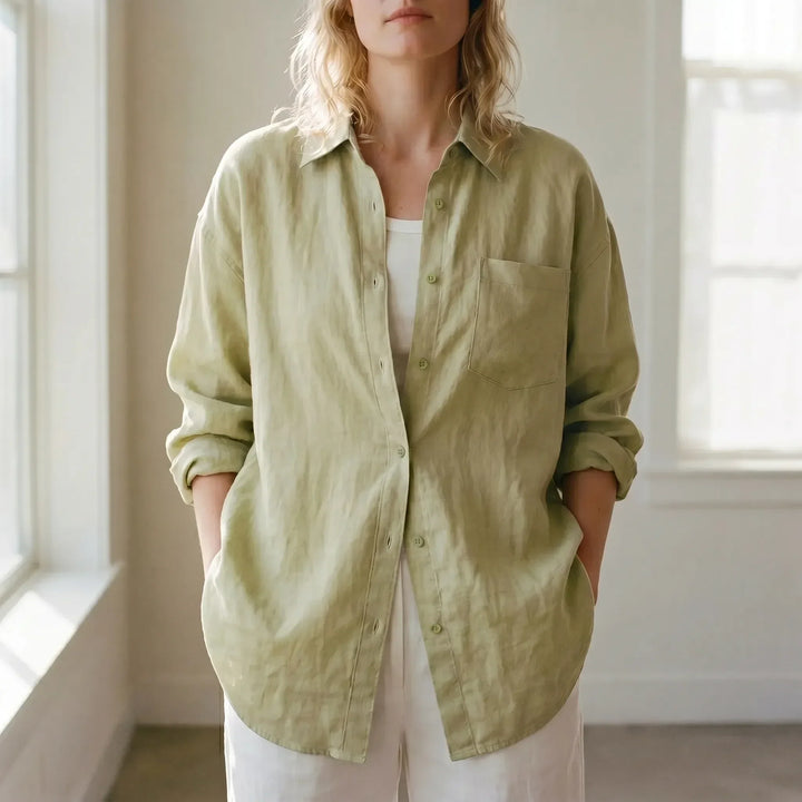 Women's oversized button-down shirt, perfect for casual summer wear and relaxed everyday comfort.
