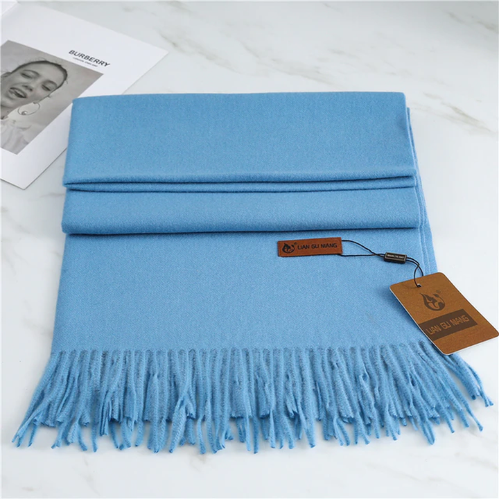 Solid color oversized women's scarf, incredibly warm and soft, an ideal winter fashion statement.