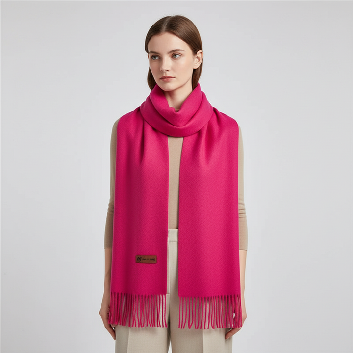 Stylish women's warm winter scarf, oversized for ultimate comfort and a fashionable look.