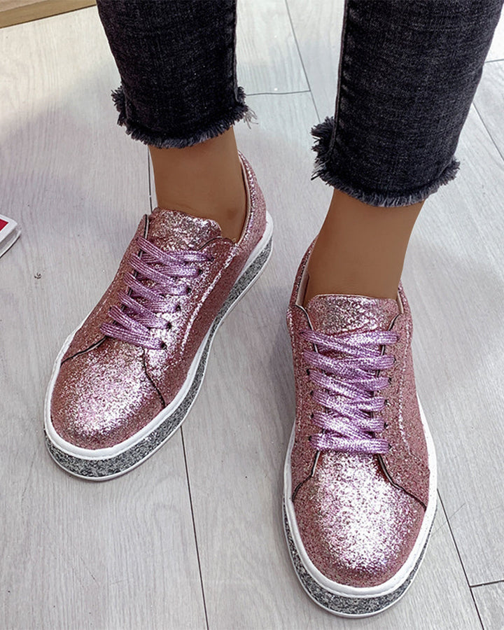 Comfortable women's platform glitter sneakers, ideal for everyday casual street style.