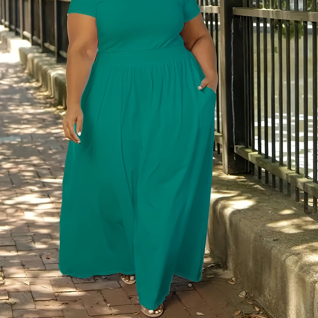 Elegant everyday women's plus size flowy short sleeve maxi dress, versatile fashion.