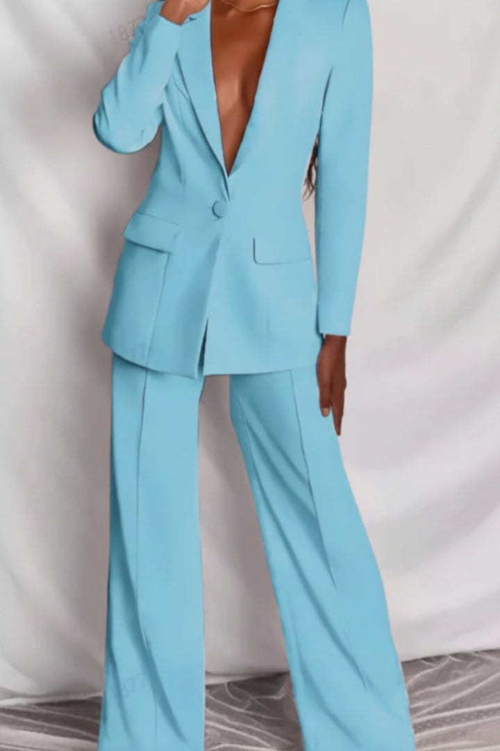 Women's polished professional suit set, a complete two-piece tailored outfit with blazer & trousers for office elegance.