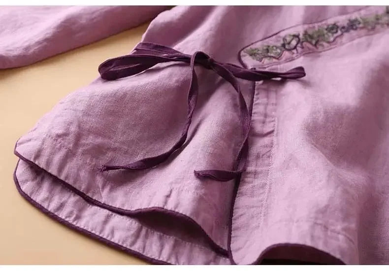 Women's patterned blouse, purple, relaxed fit, V-neck, elegant embroidery.