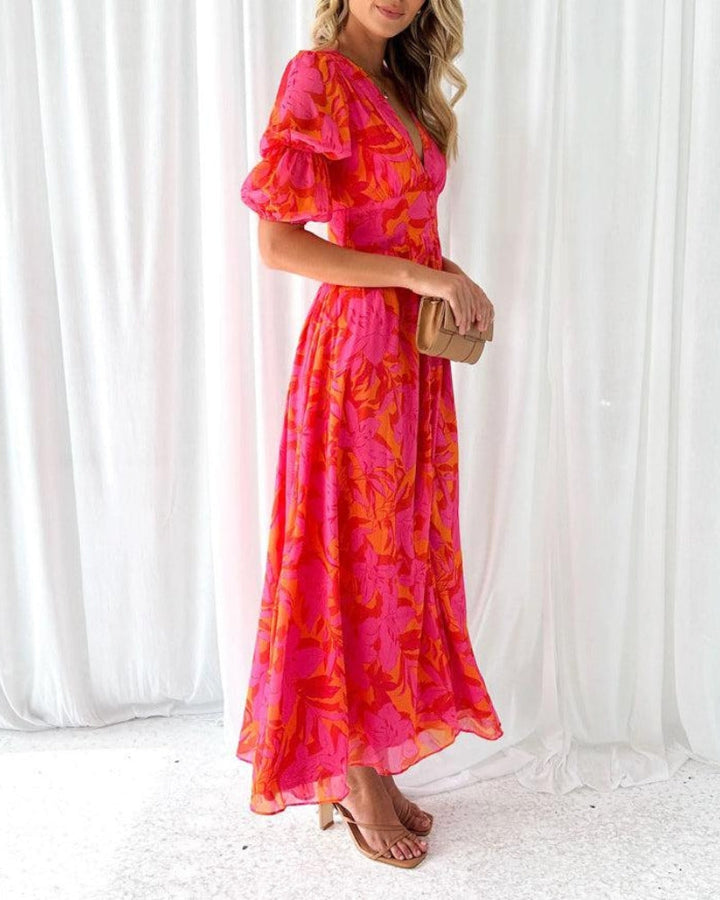 Comfortable women's flowy maxi dress, an elegant long summer dress with a V-neck, suitable for casual or party wear.