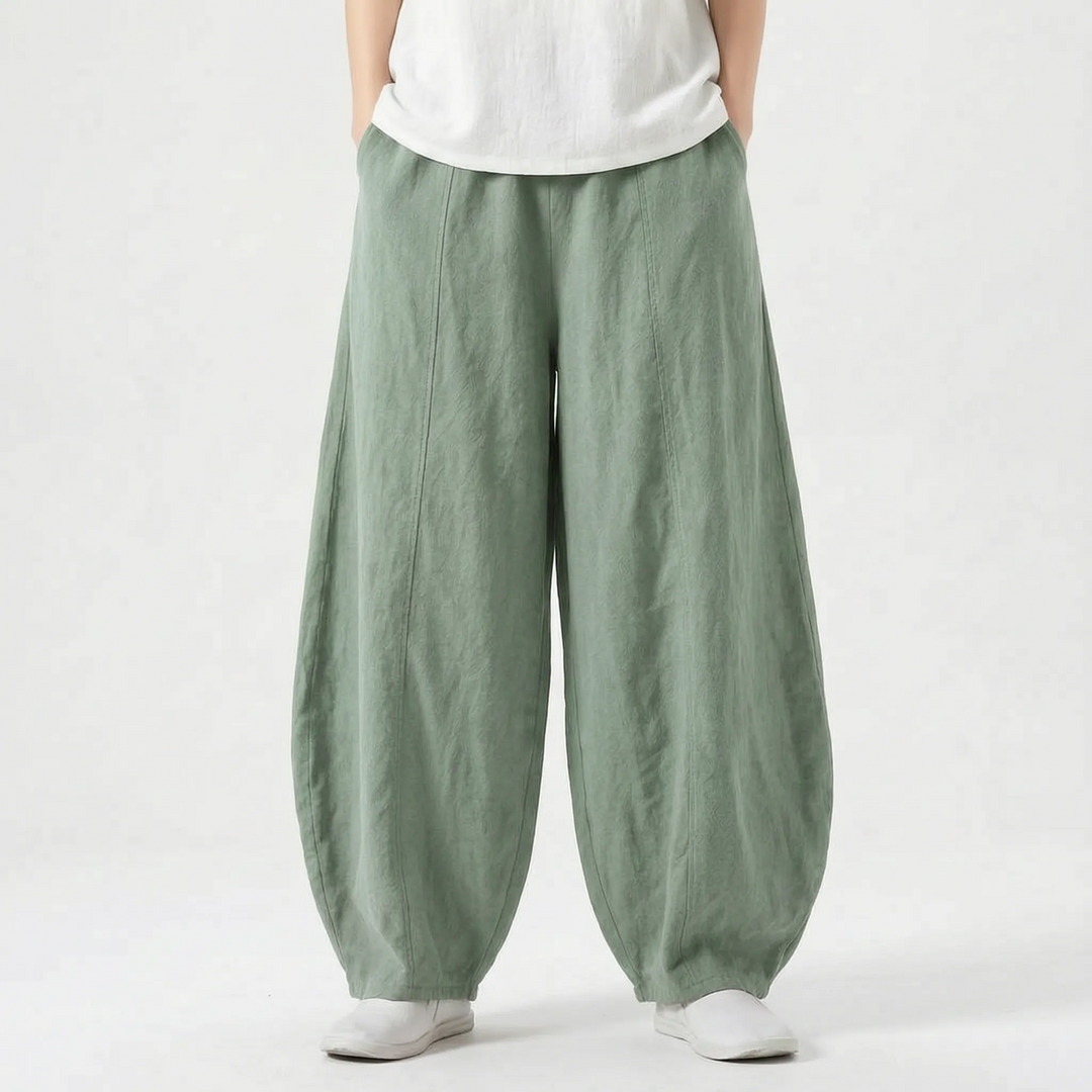 Modern women's wide leg barrel pants, offering a comfortable relaxed fit for versatile, everyday styling.